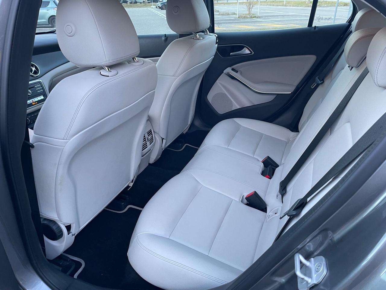 Mercedes-benz GLA 200 d Automatic*Navi*Pelle*