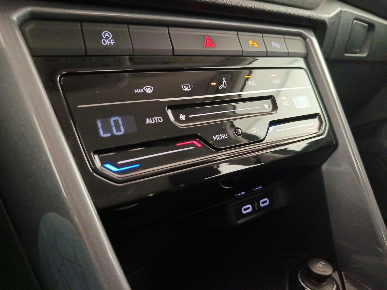 VOLKSWAGEN T-Roc - T-Roc 1.0 TSI Style