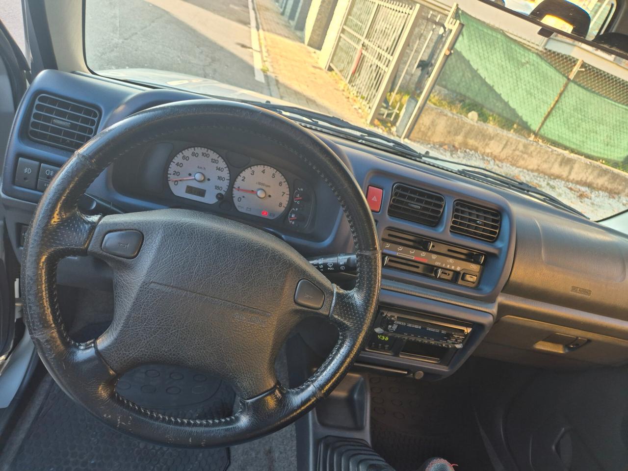 Suzuki Jimny 1.3i 16V cat 4WD JLX
