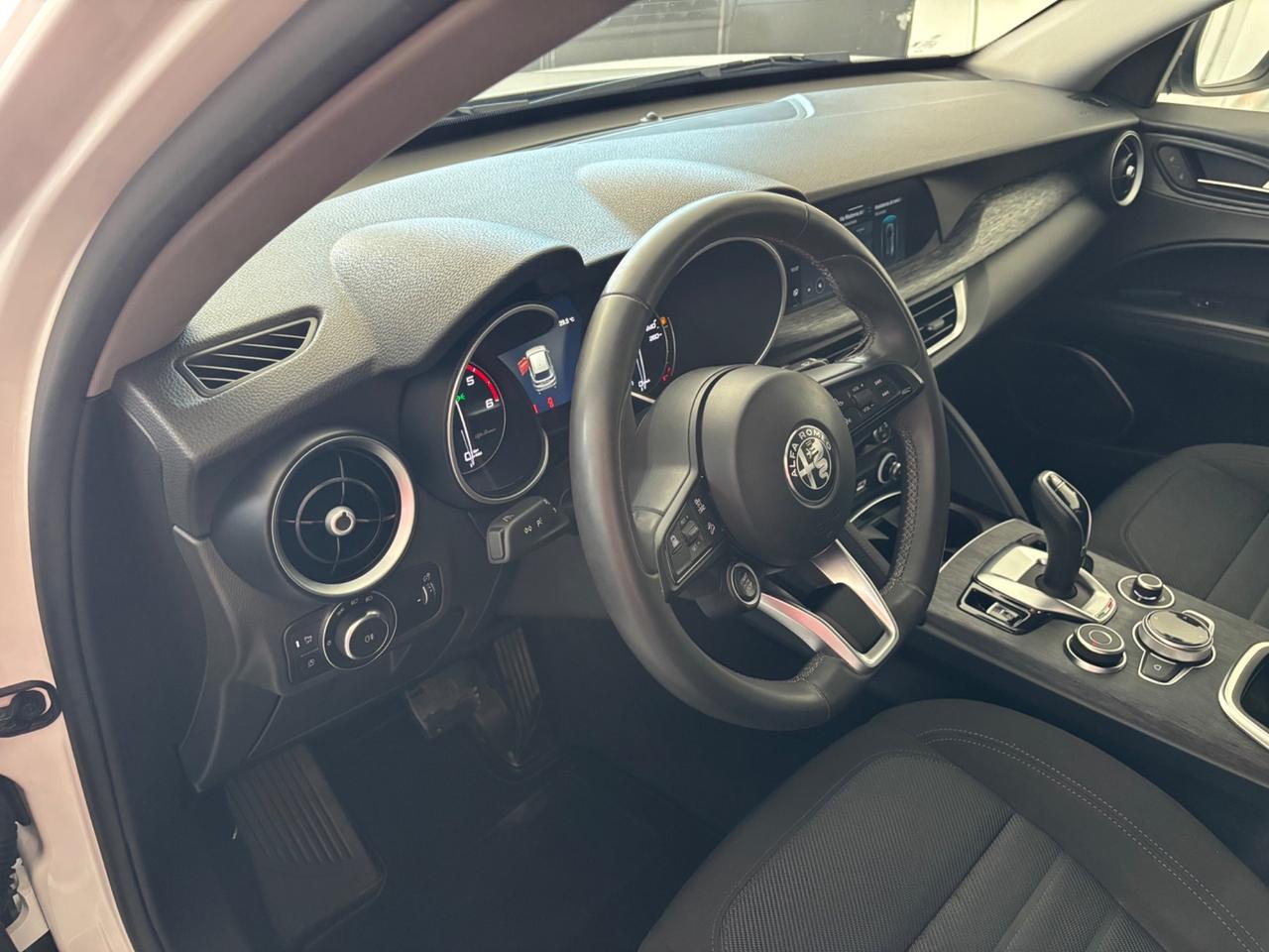 Alfa Romeo Stelvio 2.2 Turbodiesel 160 CV RWD Business