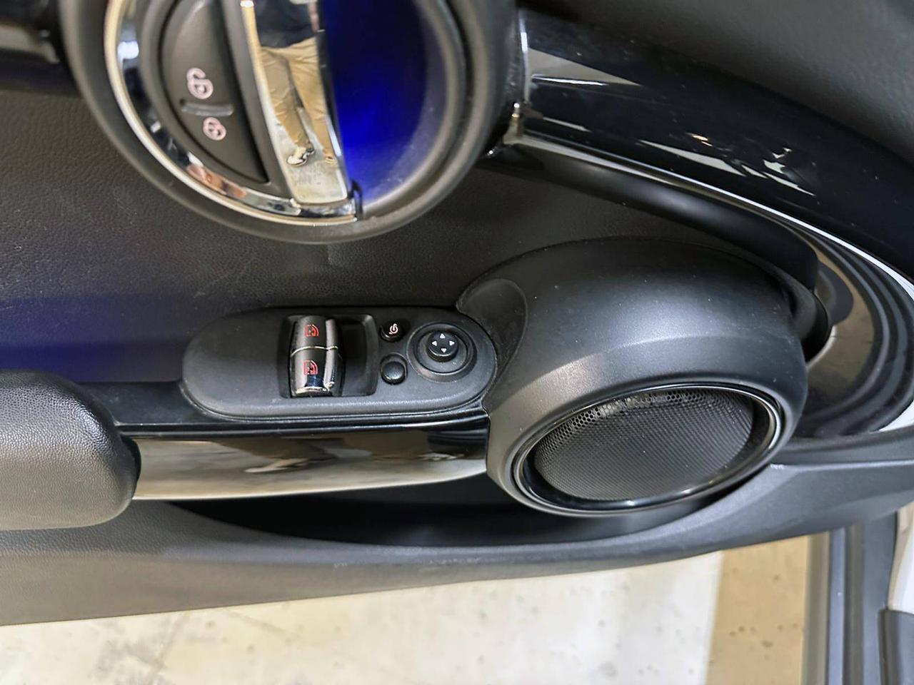 MINI Mini Cooper SE L