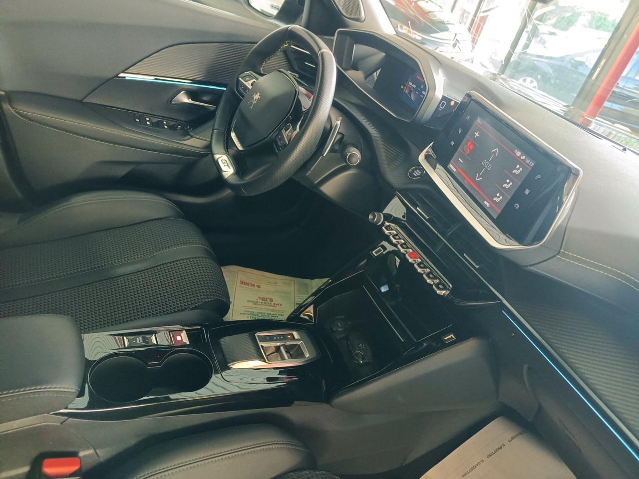 Peugeot 2008 BlueHDi 130 S&S EAT8 GT