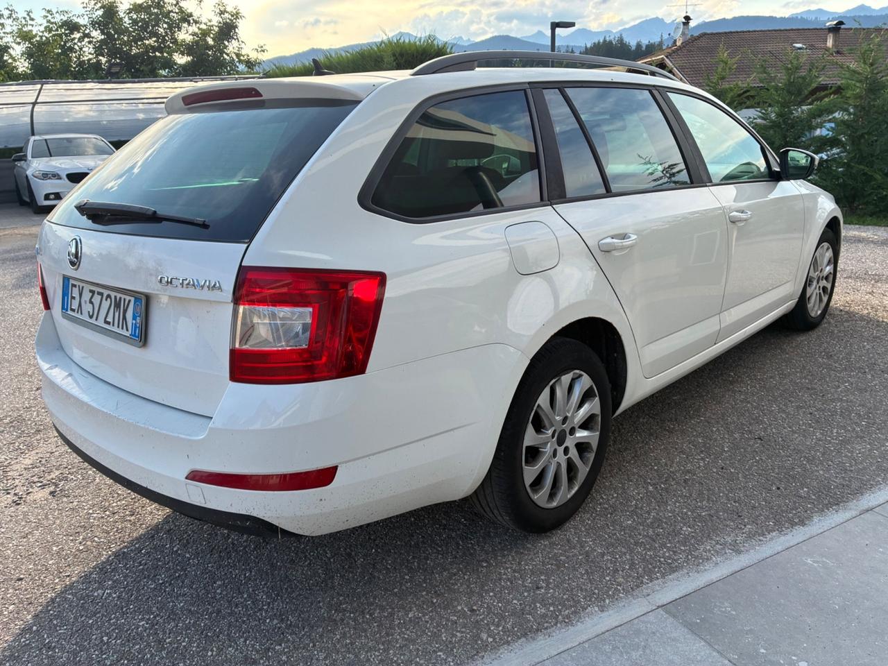 Skoda Octavia 1.6 TDI CR 105 CV DSG Ambition