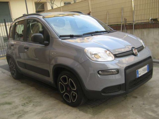 FIAT New Panda 1.0 FIRE FLY S-S HYBRID CITY LIFE