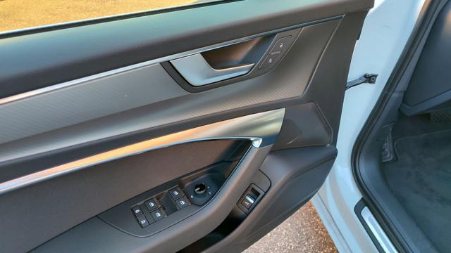 AUDI A6 Avant 40 S-tronic QUATTRO - PREDISP. GANCIO TRAINO