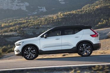 Volvo XC40 D3 Geartronic Business+Cerchi Black+Retrocamera+Fari Led..