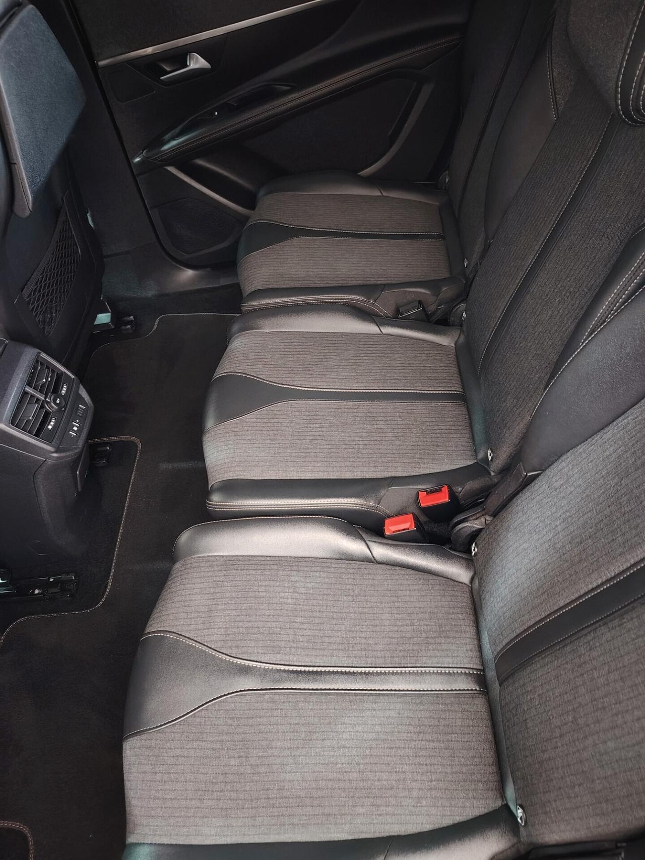 Peugeot 5008 BlueHDi 130 S&S Business