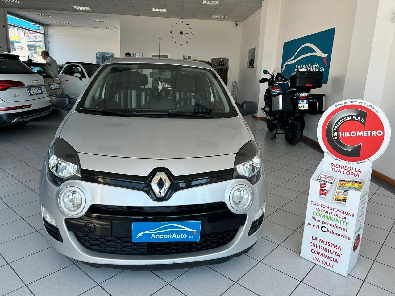 Renault Twingo 1.2B X NEOPATENTATI 2014