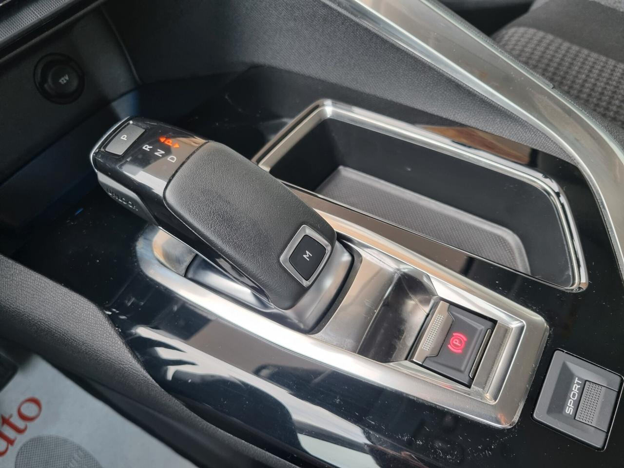 Peugeot 3008 BlueHDi 130 S&S Business