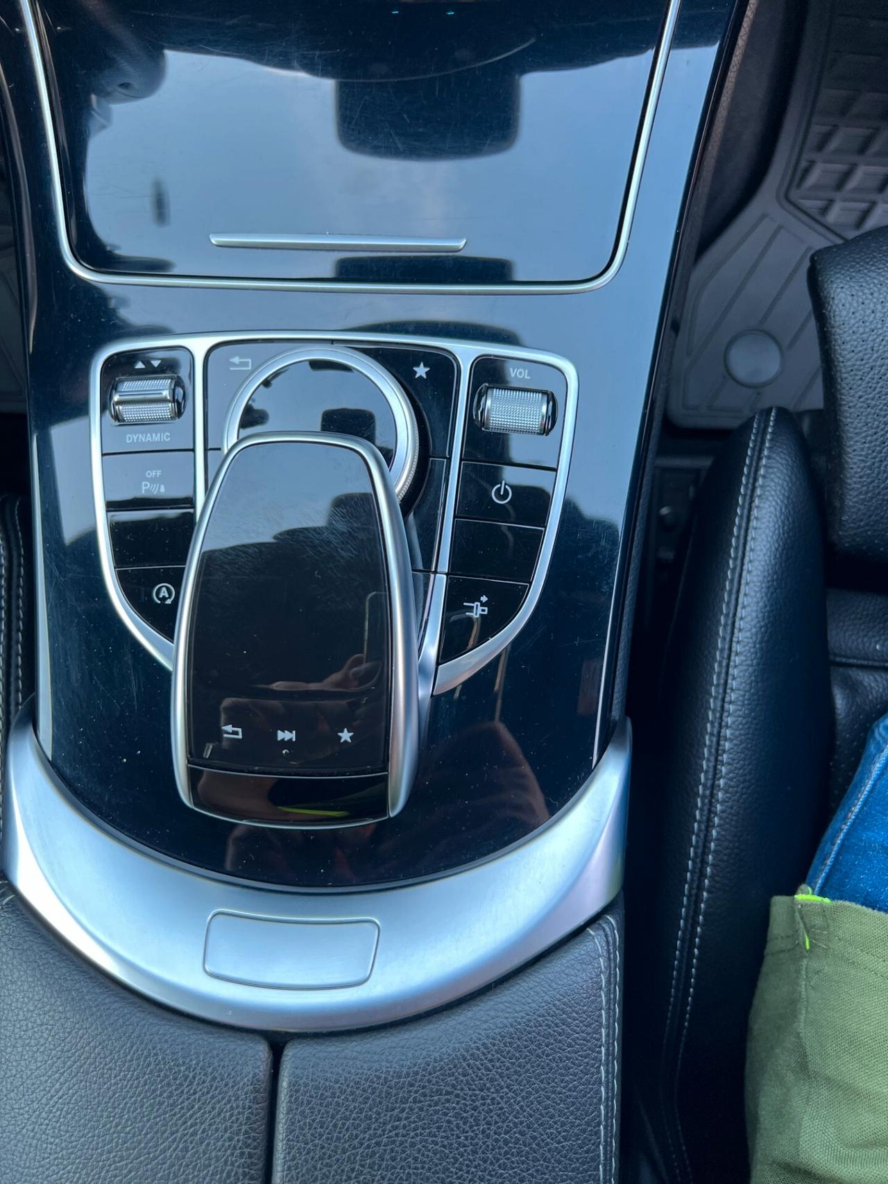 Mercedes-benz C 220 C 220 d Auto 4Matic Coupé Premium Plus