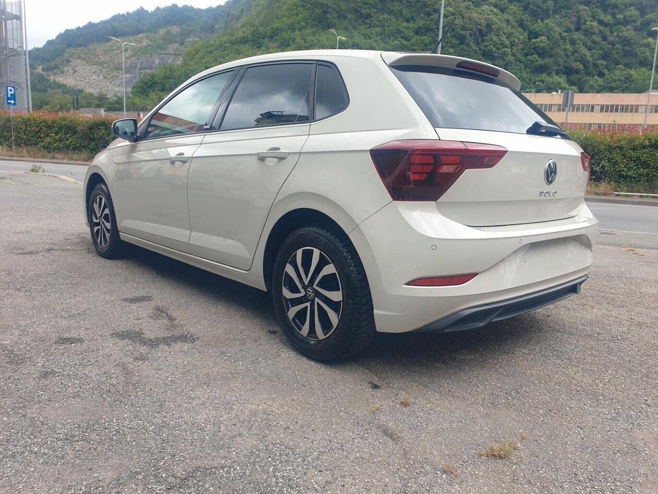 Volkswagen Polo 1.0 active
