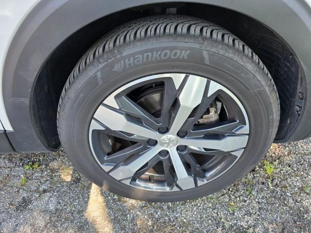 PEUGEOT 3008 PureTech Turbo 130 S&S Allure
