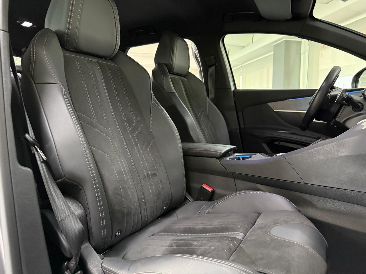 Peugeot 3008 GT 1.5 Blue HDI 130 #12107