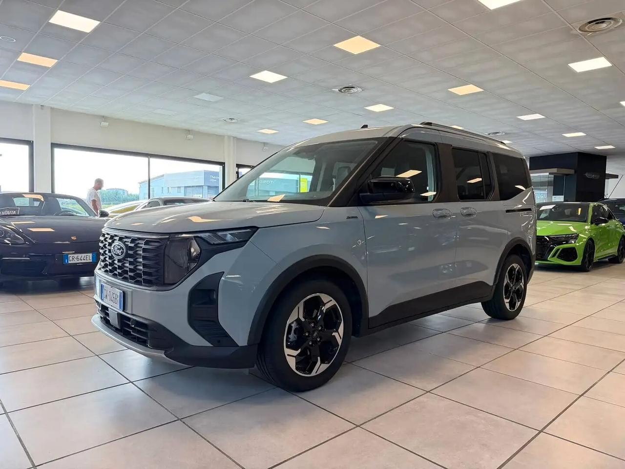 Ford Tourneo Courier 1.0 EcoBoost Active