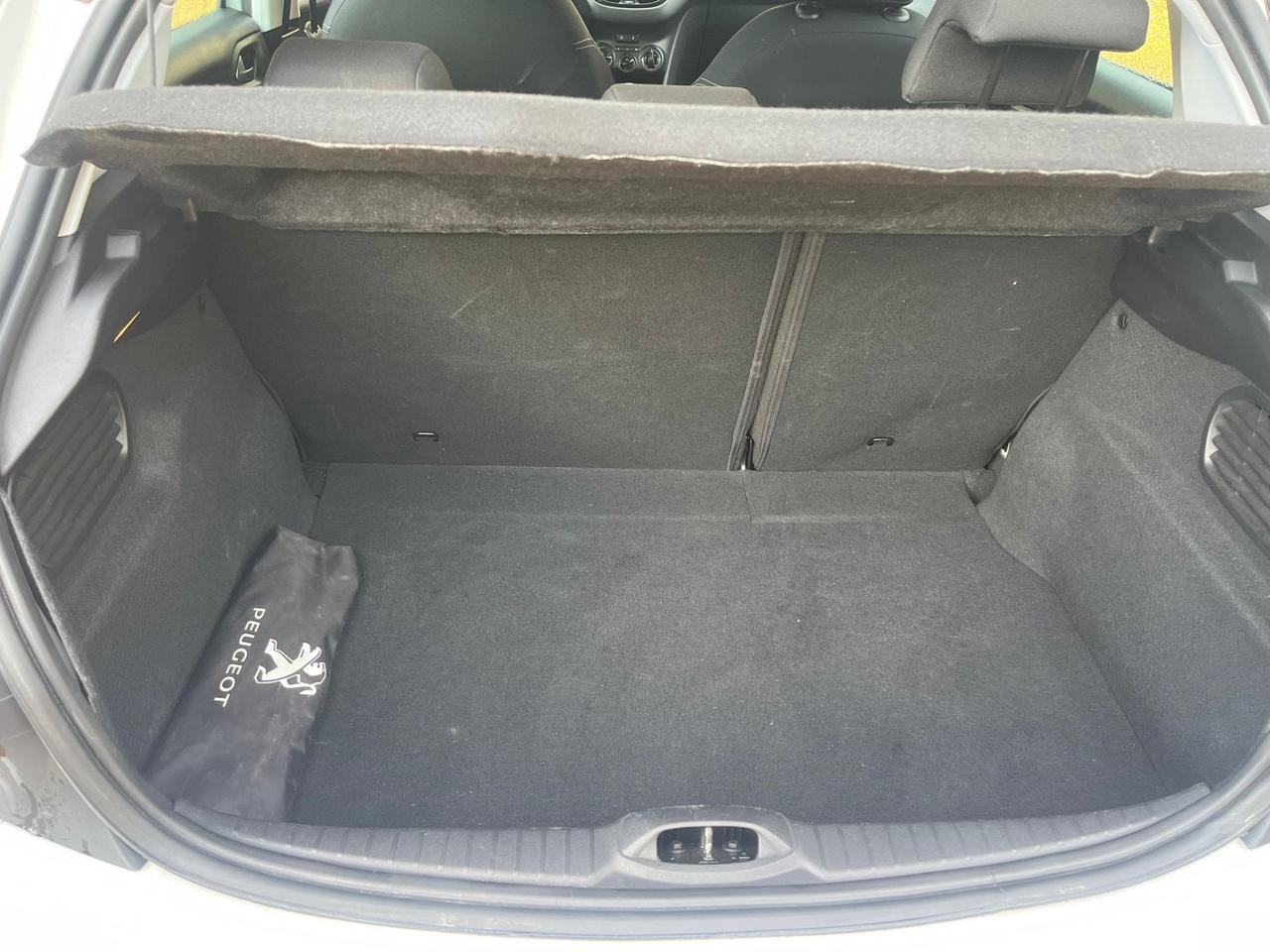 Peugeot 208 1.6 Diesel / Neopatentati / Euro 6