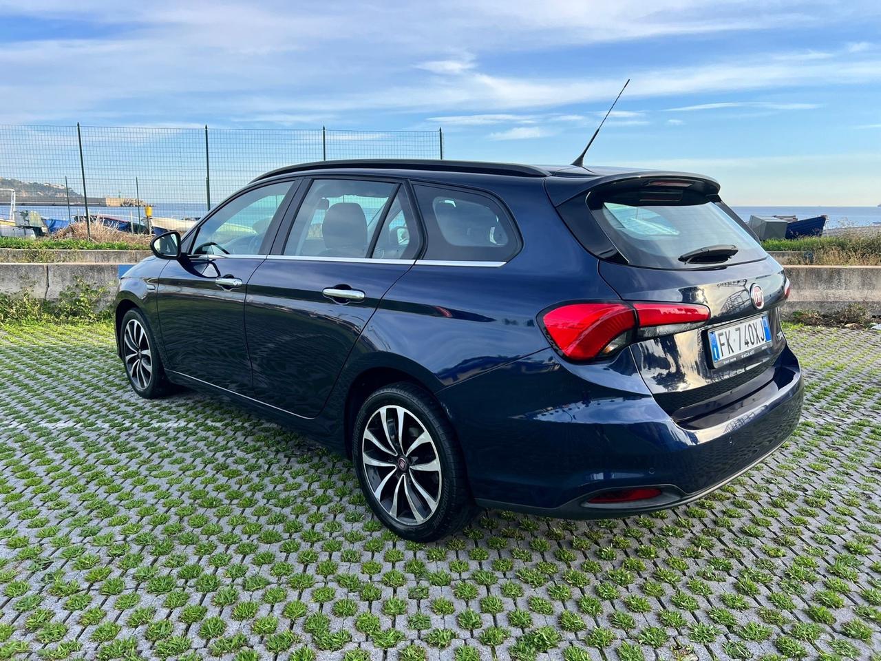 Fiat Tipo 1.3 Mjt S&S SW Lounge