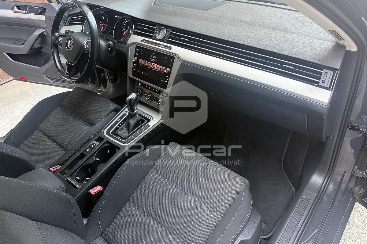 VOLKSWAGEN Passat Variant 1.6 TDI SCR DSG Business BMT