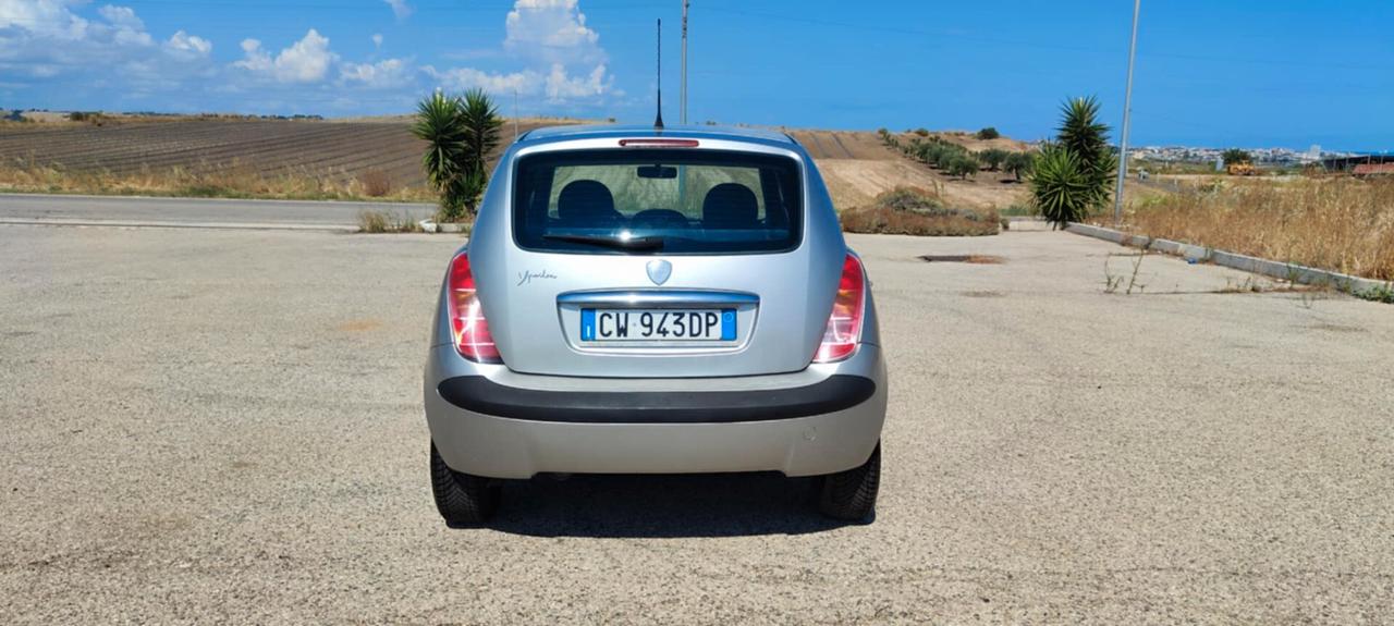 Lancia Ypsilon 1.3 Multijet 16V Platino