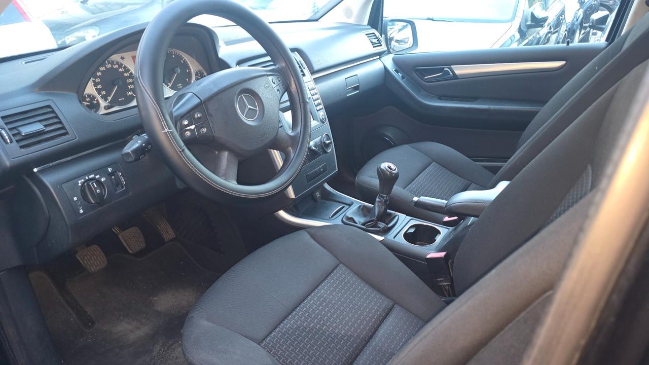 Mercedes-benz A 180 160 BlueEFFICIENCY