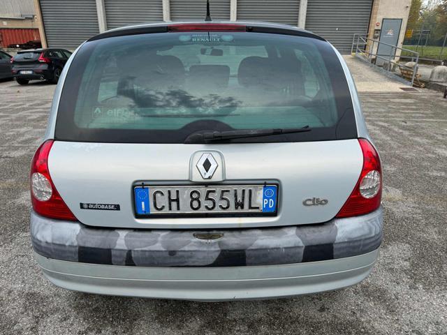 RENAULT Clio 1.2 neopatentati senza nessun lavoro da fare