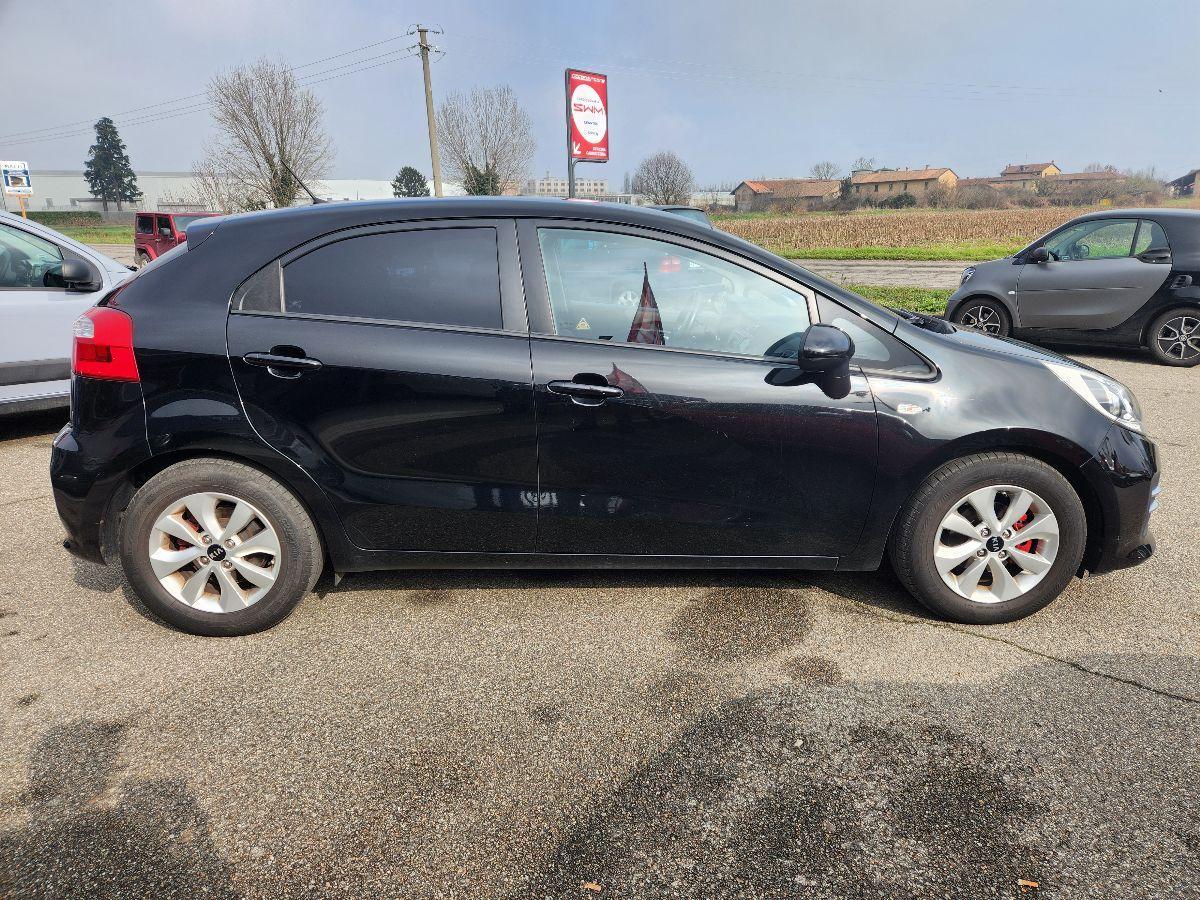 KIA RIO 5 PORTE GPL