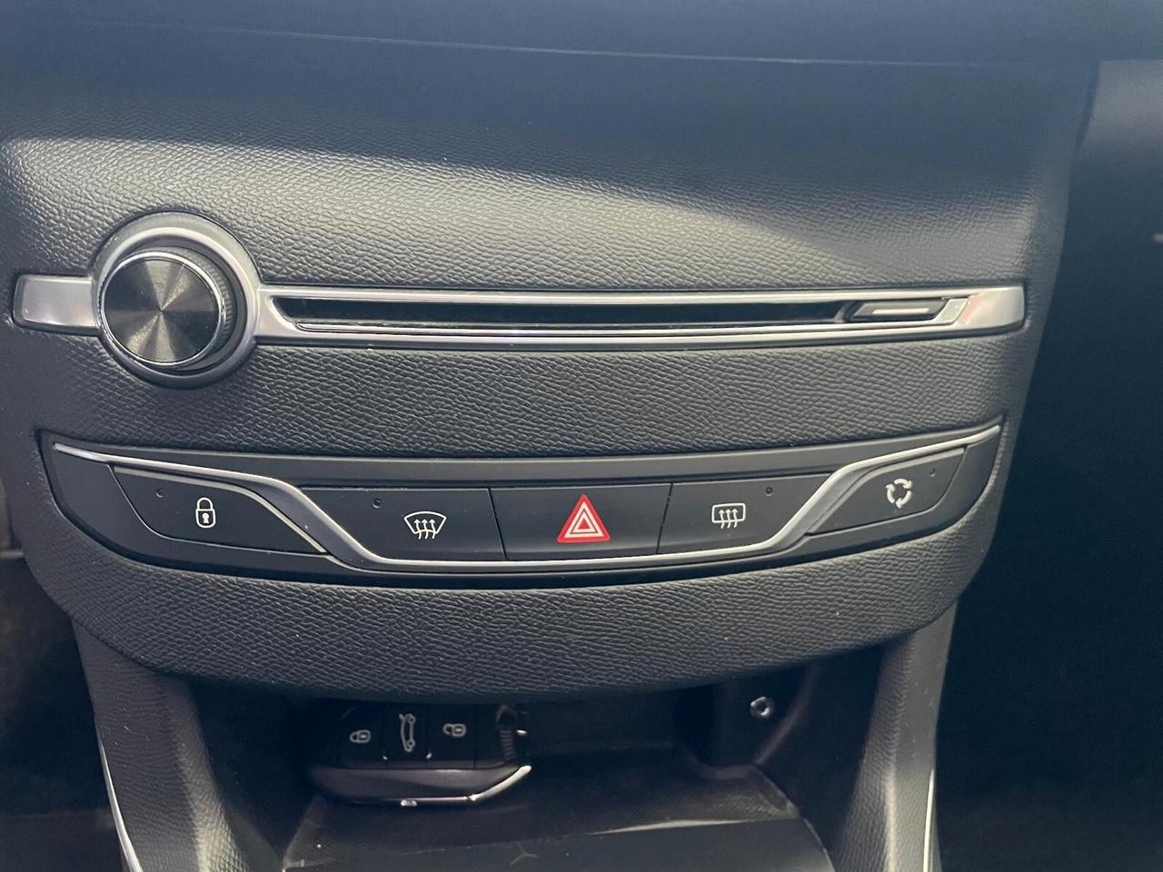 Peugeot 308 BlueHDi 120cv