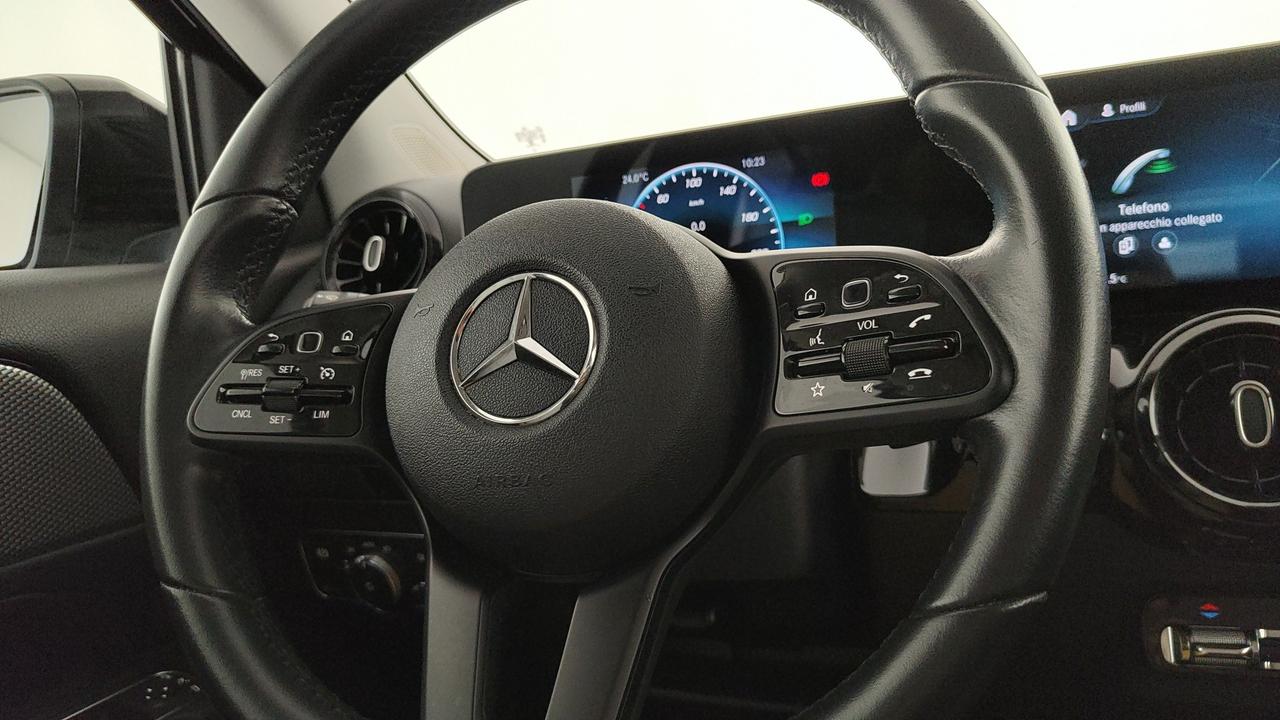 Mercedes-Benz GLA 180 d Business Extra auto