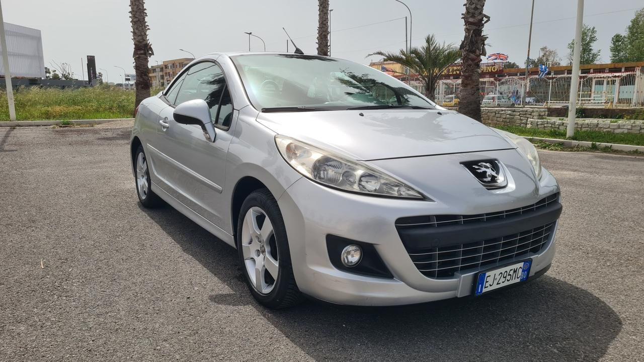 Peugeot 207 1.6 8V HDi 112CV CC Sweet Years