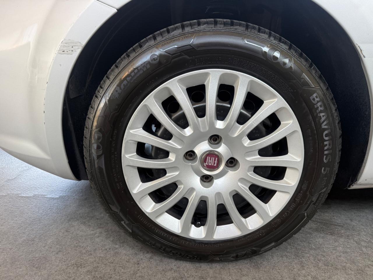 Fiat Punto 1.2 8V 5 porte Lounge ok neopatentati