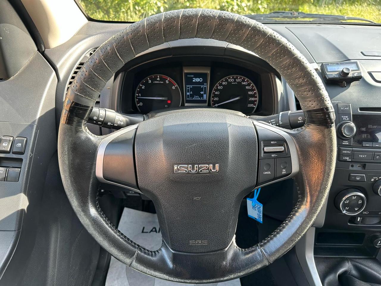 Isuzu D-Max 2.5 TDI 163CV Space Cab 4WD