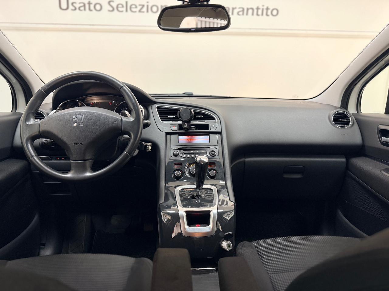 Peugeot 5008 1.6 HDi 112CV cambio robotizzato Féline 05/2011 Euro 5 Neopatentati