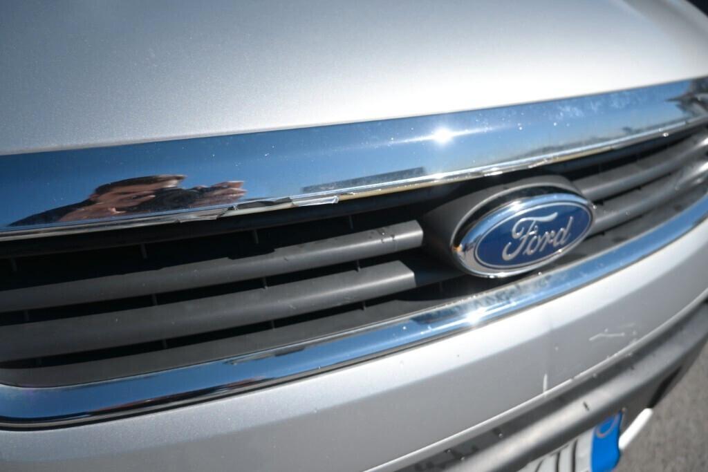 Ford Kuga 2.0 TDCi 136 CV Titanium - NUOVO ARRIVO