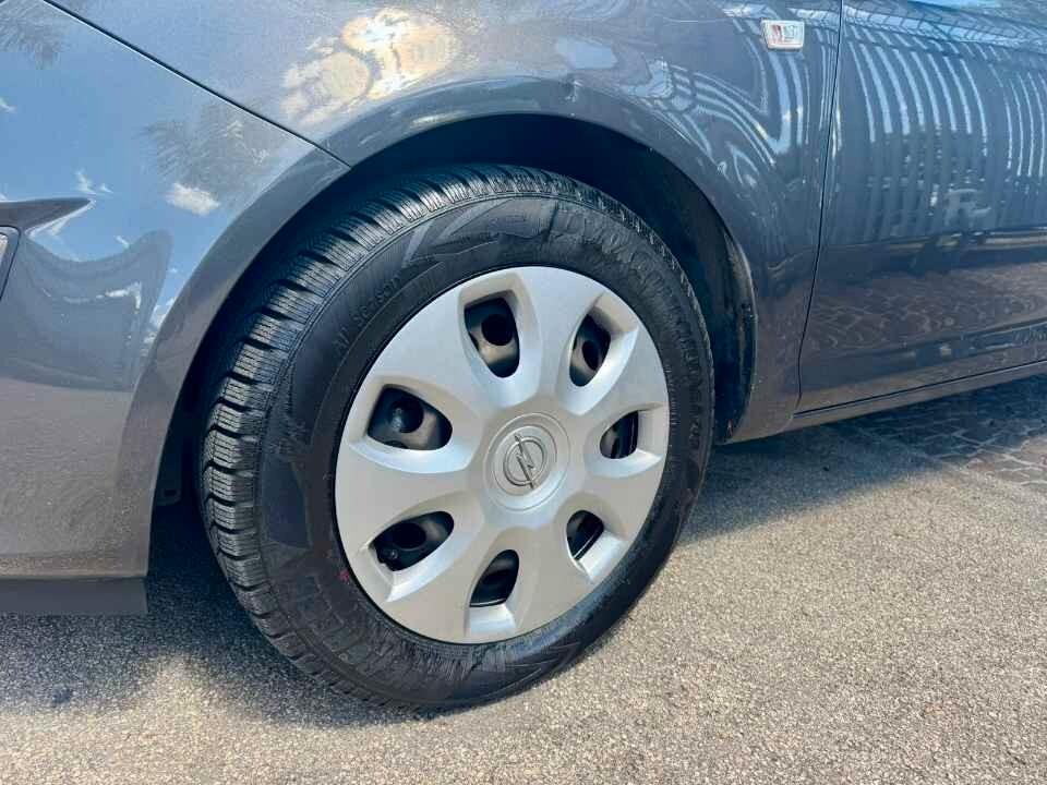 Opel Corsa 1.0 12V 5 porte Elective