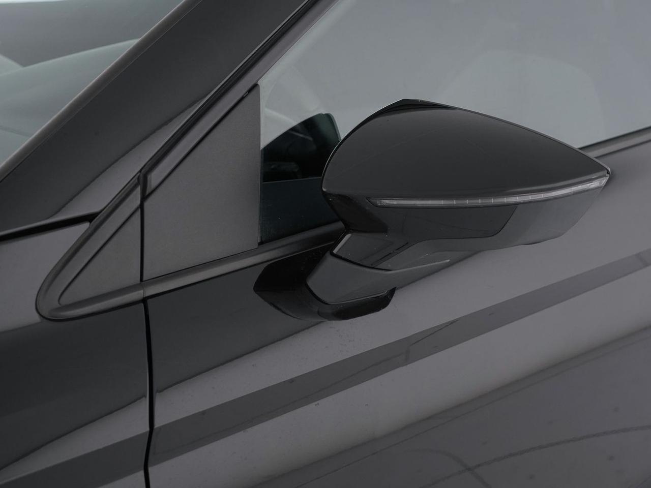 Seat Arona 1.0 ecotsi 95cv black edition