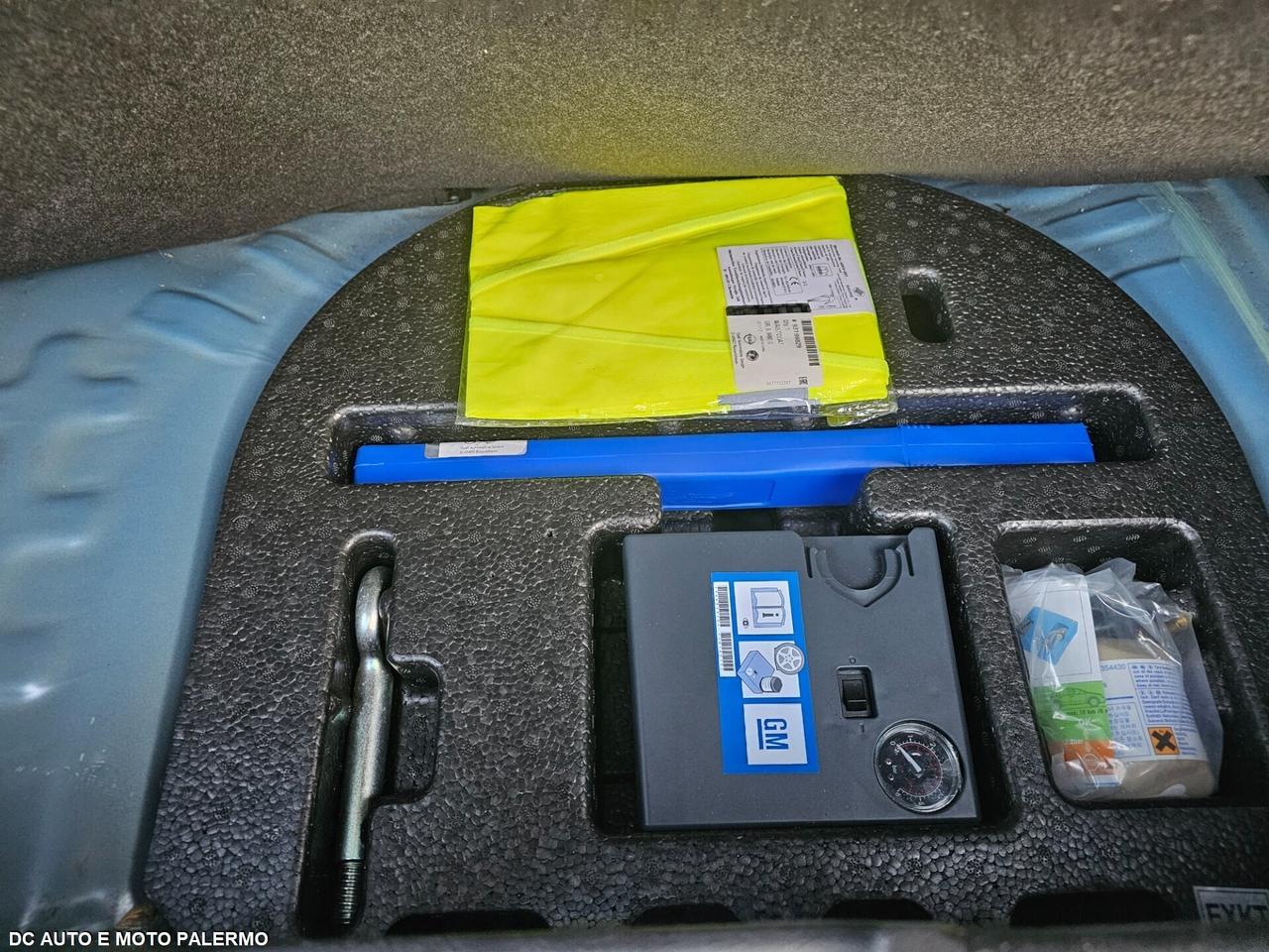 Opel Karl Rocks 1.0 75 CV Start&Stop.Nuov.a.2018