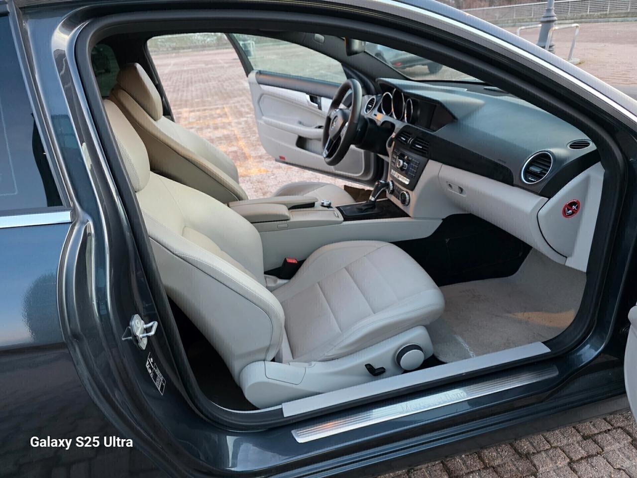 Mercedes C220 coupe AMG valutiamo usato /scambio