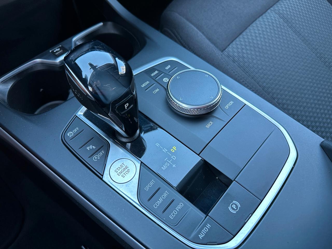 BMW 116d Automatica, Navi, Fari LED, Neopatentati