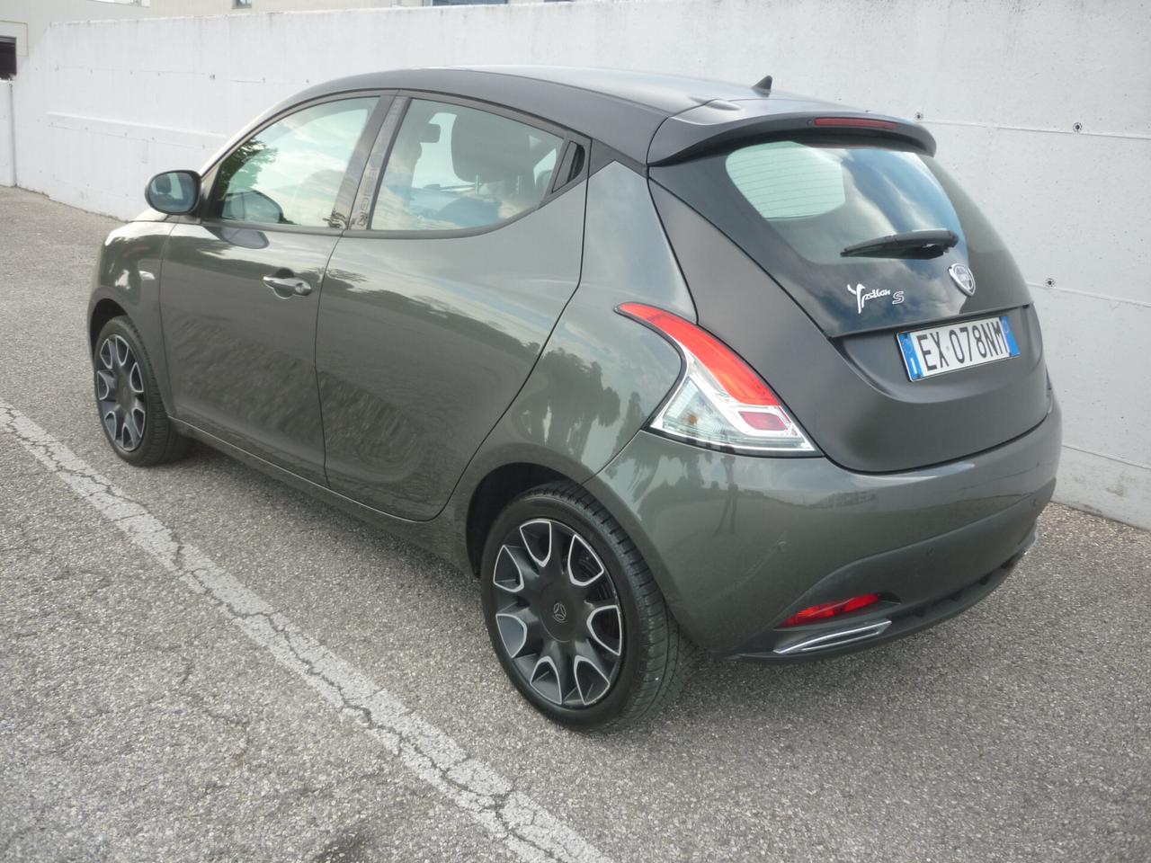 Lancia Ypsilon 1.2 69 CV 5 porte S Momodesign Km 80.000