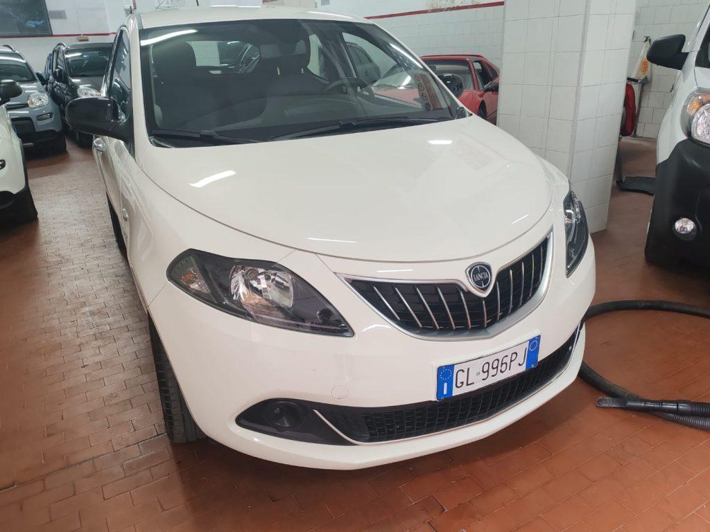 LANCIA Ypsilon 1.0 Hybrid Silver