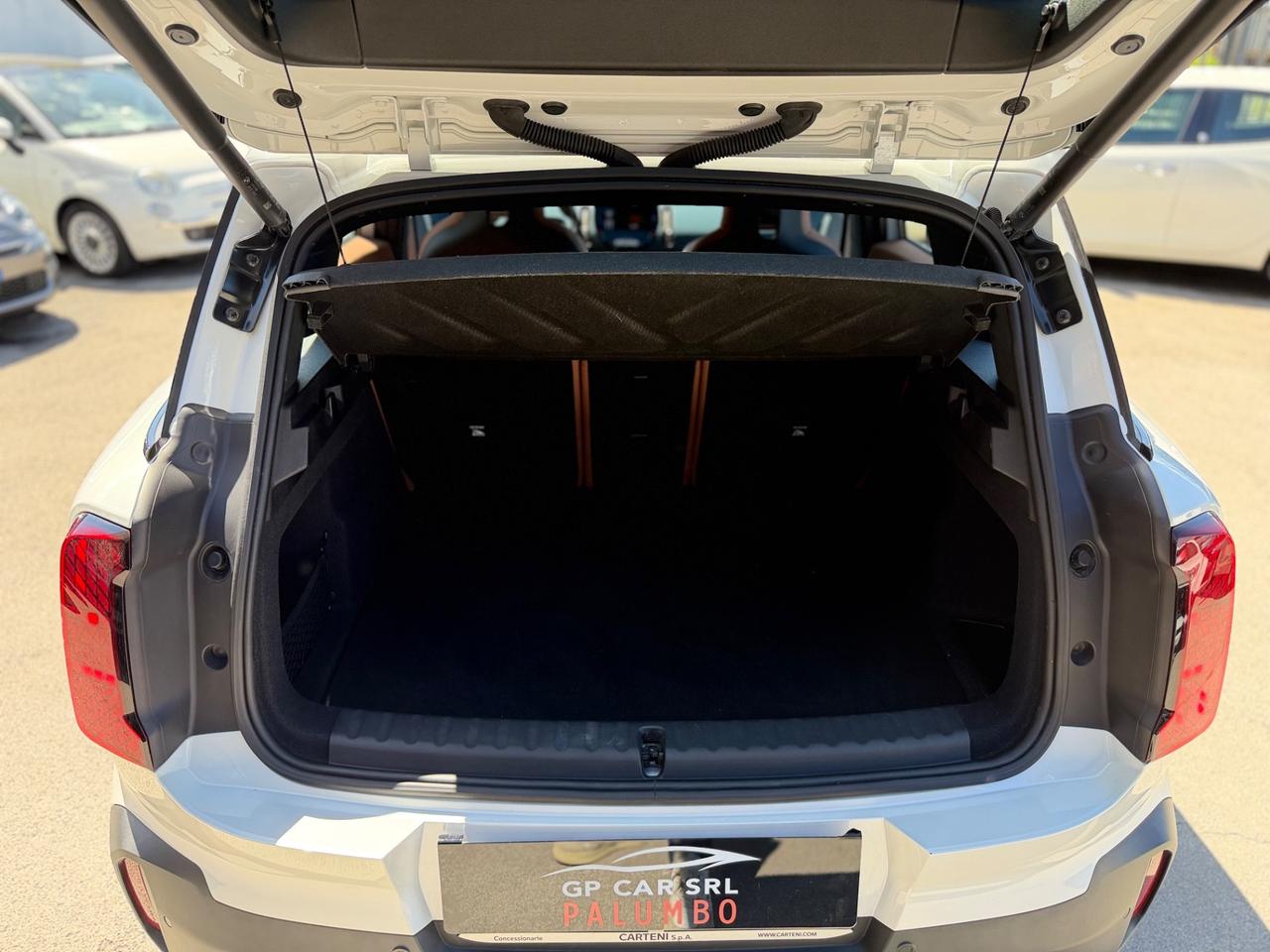 Mini Countryman Favoured 1.5 benzina/hybrida COME NUOVA