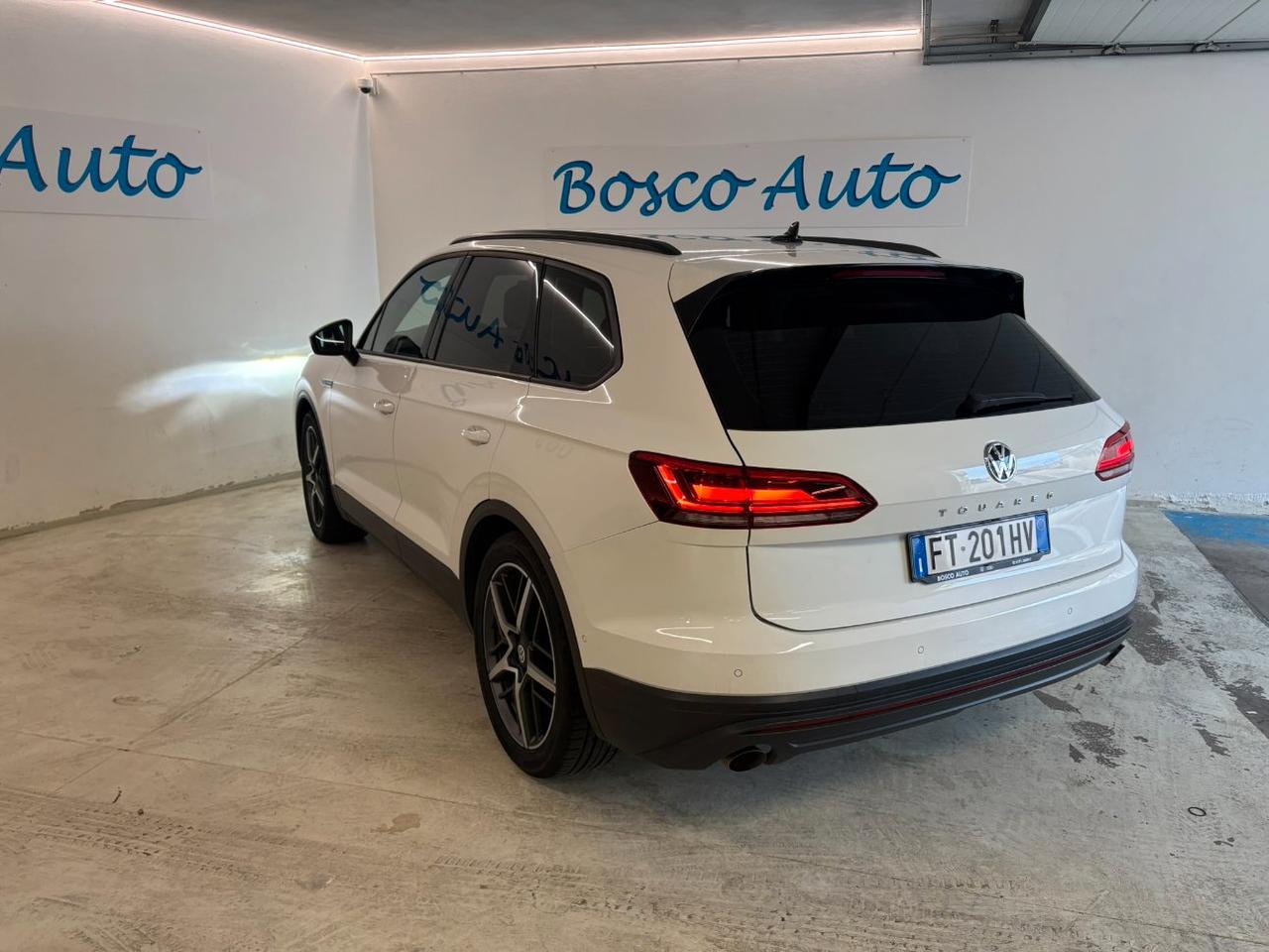 VOLKSWAGEN Touareg 3.0 V6 TDI 286 CV SCR Style