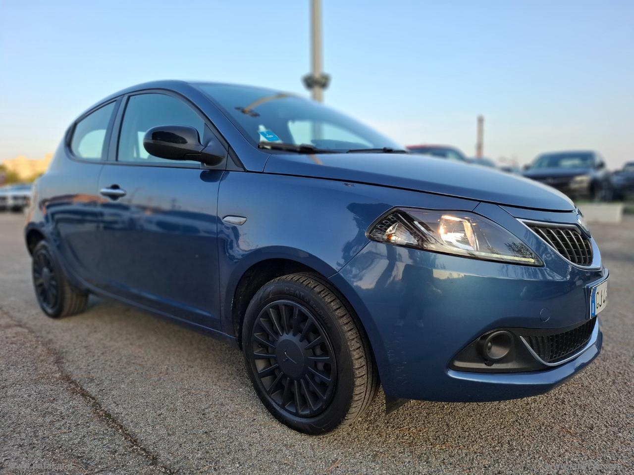 LANCIA Ypsilon 1.0 FireFly 5p.S&S Hybrid Silver