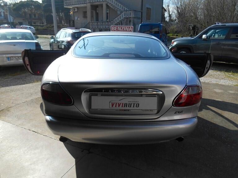 JAGUAR XK8 4.0 COUPE' ISCRITTA A.S.I