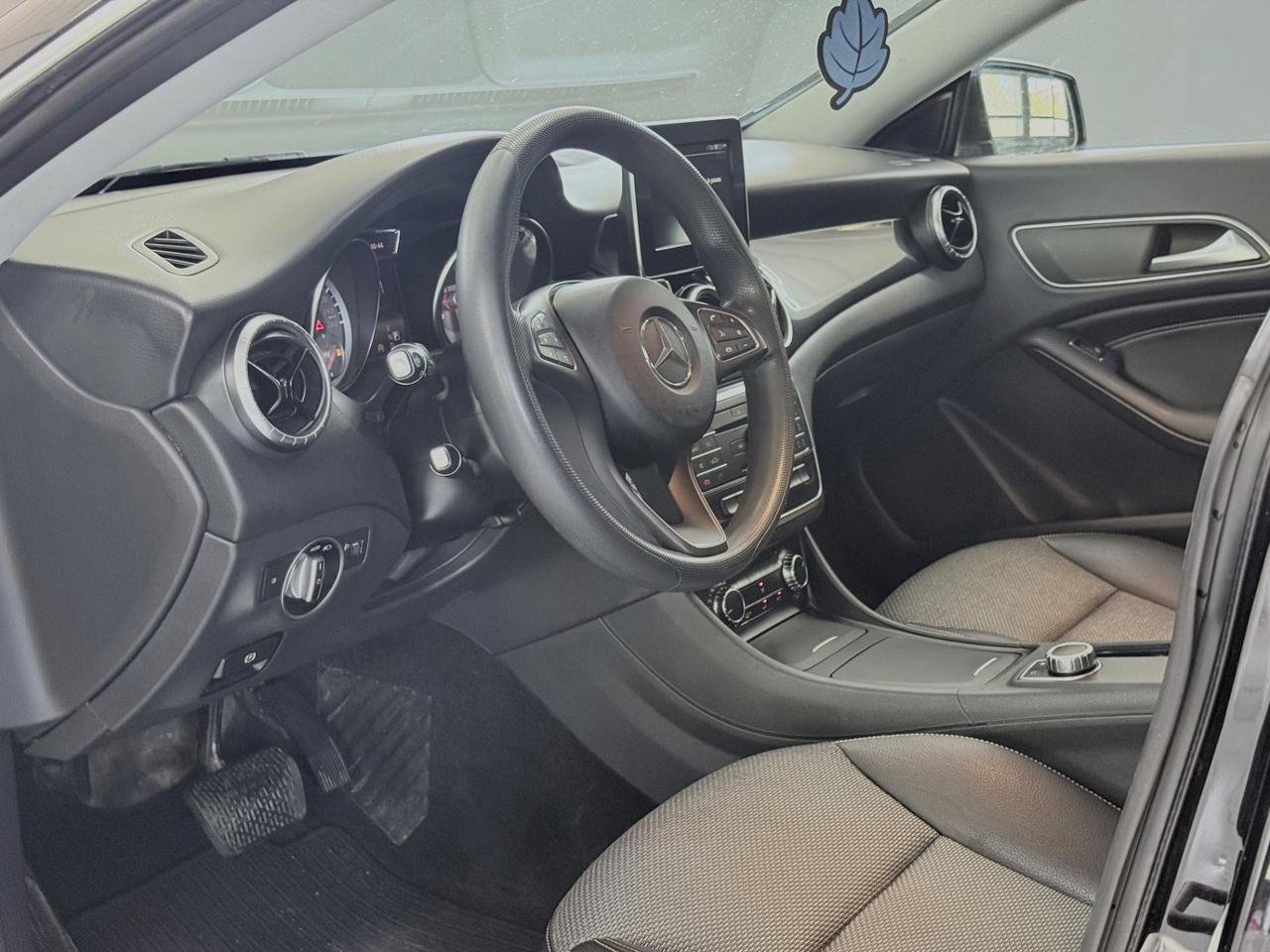 Mercedes-benz CLA 200 220 d S.W AUTOMATIC PREMIUM DARK NIGHT