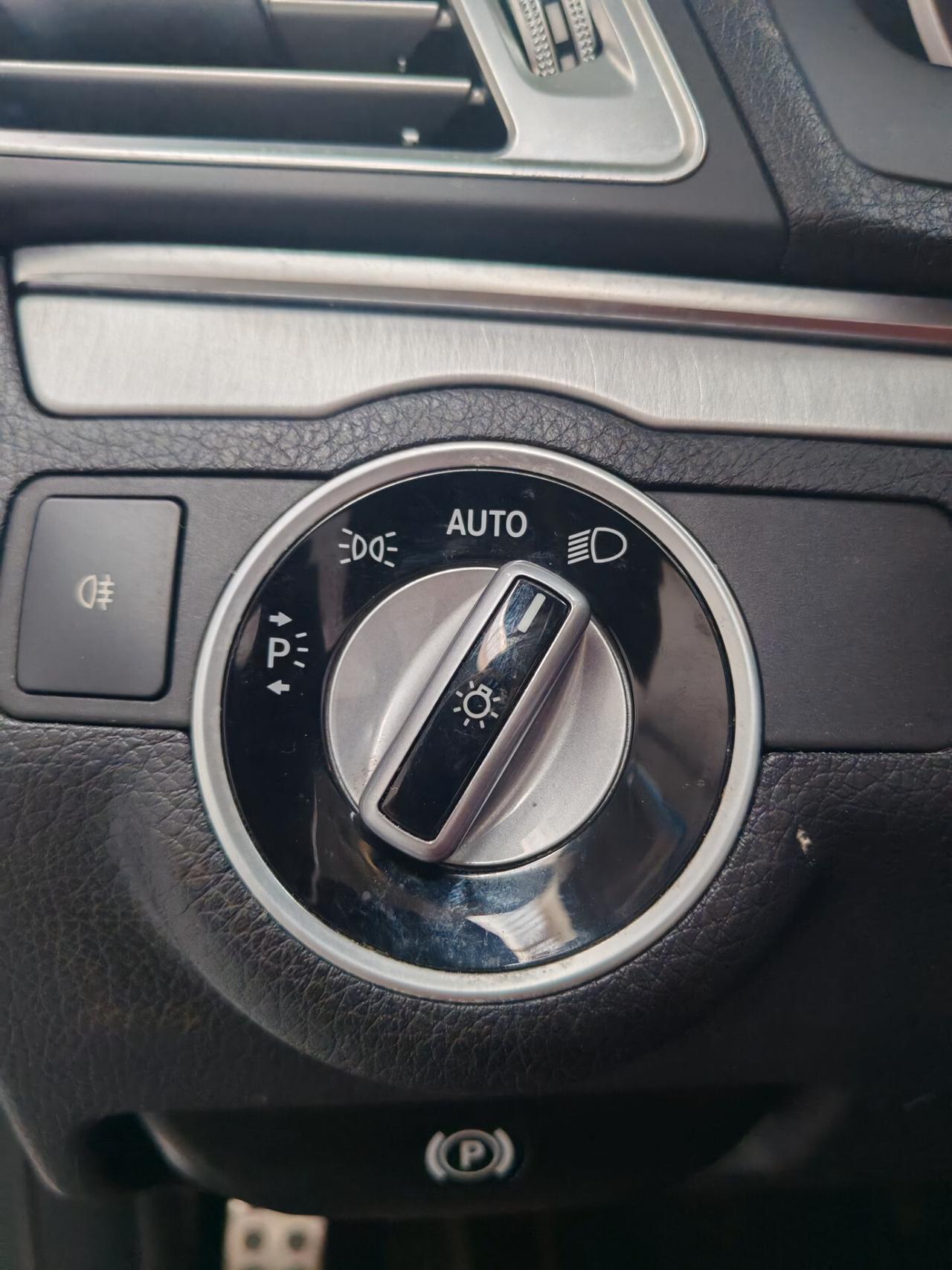 Mercedes-benz E 220 BlueTEC Cabrio Automatic Amg Special Edition