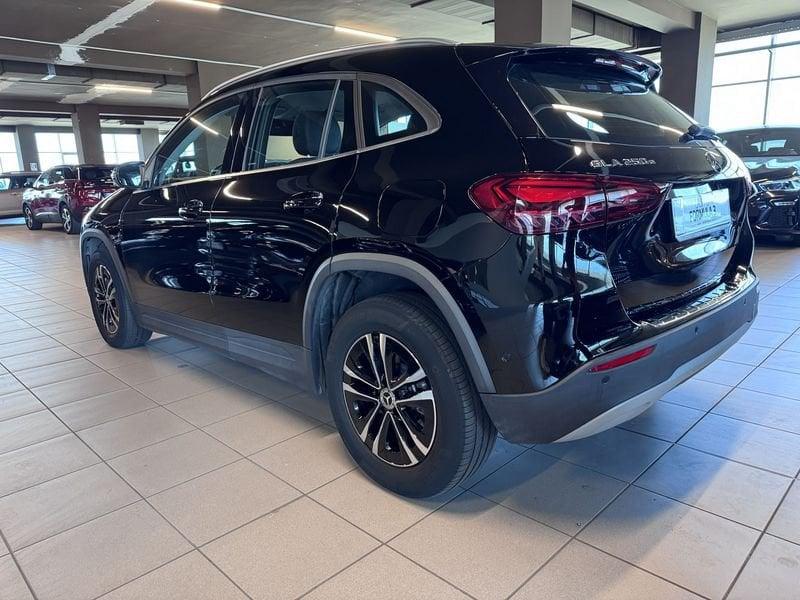 Mercedes-Benz GLA GLA 250 e Plug-in Auto Advanced