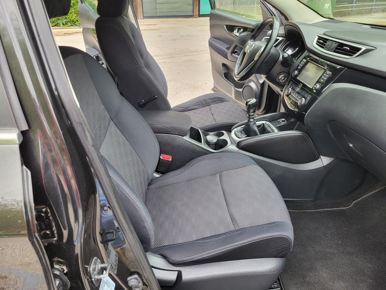 Nissan Qashqai 1,6 dCi-NAVI-TELECAMERA-3 REVISIONI
