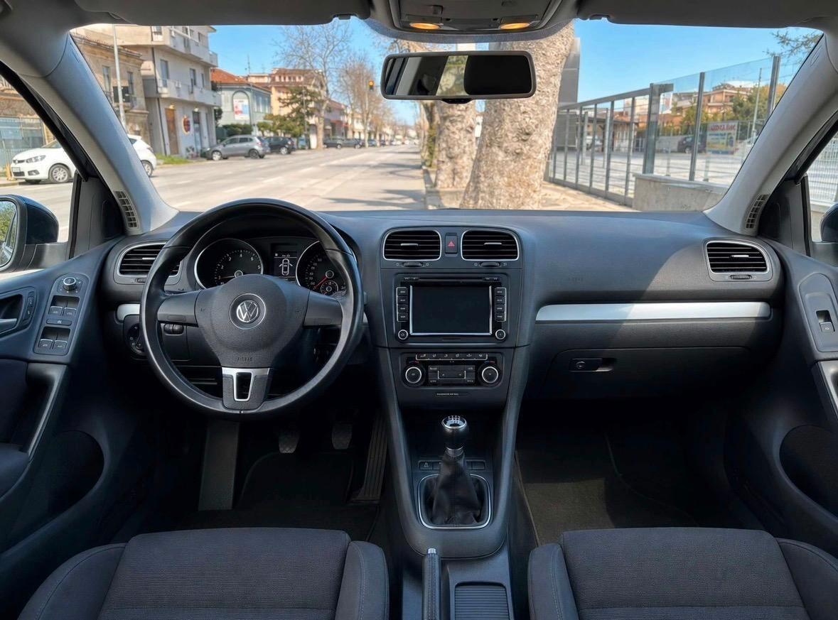 Volkswagen Golf VI 1.6 TDI 5p. Highline 105CV XENON / TOUCH