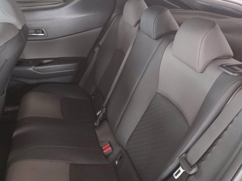 TOYOTA C-hr 1.8h lounge e-cvt del 2022