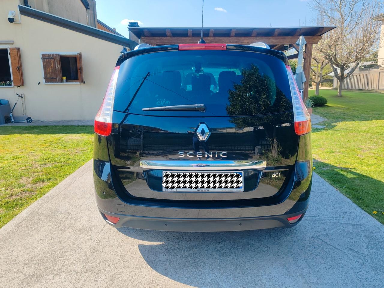 Renault Scenic 1.5 DCI" 7 posti 2015 Euro 6